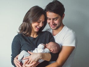 Eltern mit Baby - Was sollte in Milch enthalten sein  | Baby&me Eltern mit Baby - Was sollte in Milch enthalten sein  | Baby&me