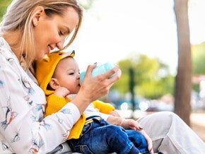 Säuglingsmilch wählen | Baby&me Säuglingsmilch wählen | Baby&me